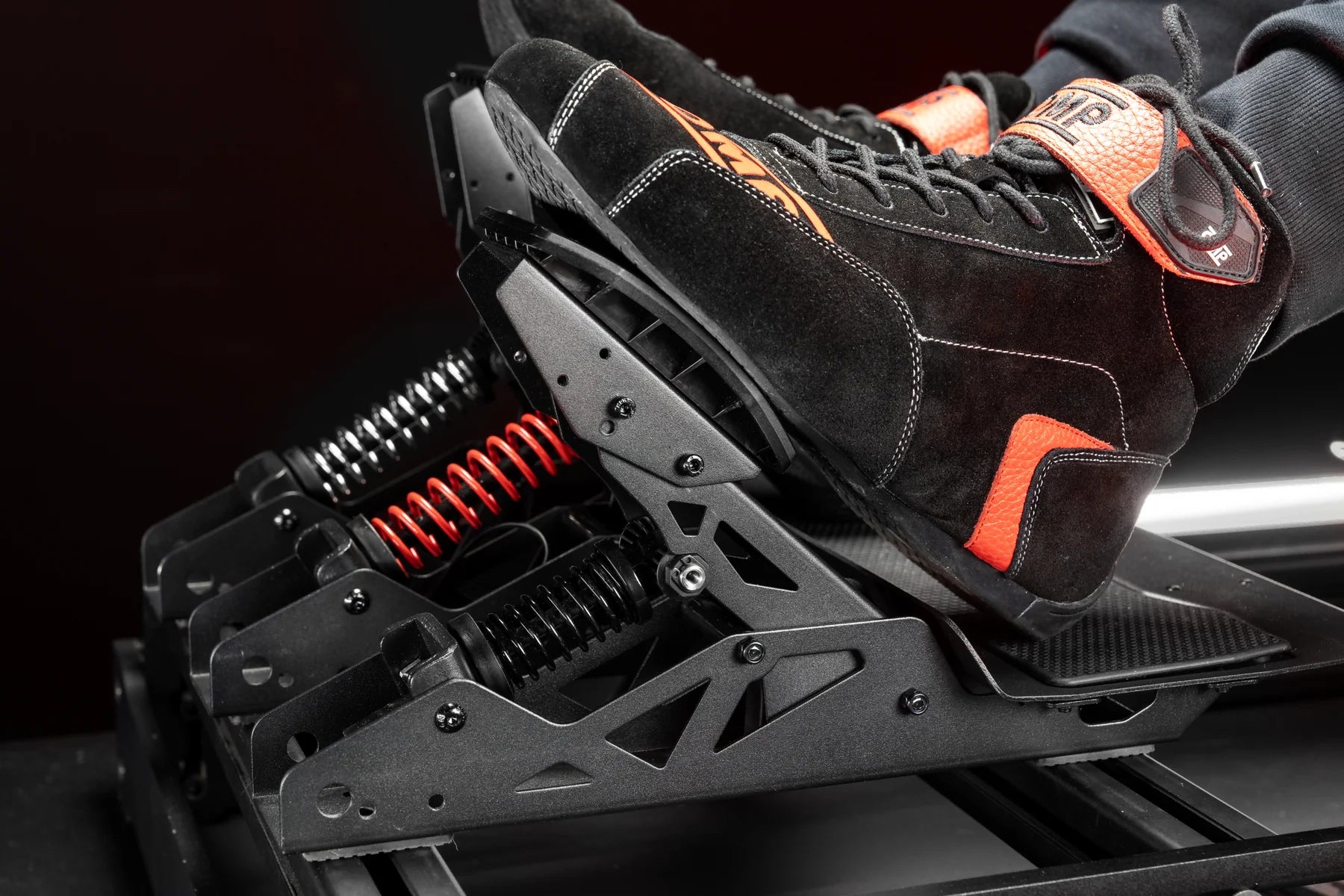 Simagic P700 Pedalset (Gas und Bremse)